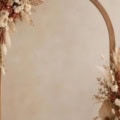 Fotohintergrund: Boho-Bogen mit Pampasgras – Ausschnitt 150 x 150 cm