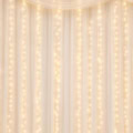 Fotohintergrund: Chiffon-Vorhang mit Lichterketten – Ausschnitt 250 x 250 cm