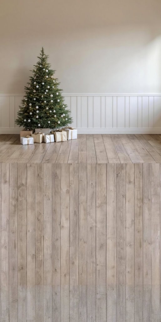 Fotohintergrund 2in1: Weihnachtsbaum vor heller Wand mit Holzboden