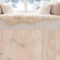 Fotohintergrund 2in1: Wintertraum am Fenster mit Holzboden – Ausschnitt 150 x 300 cm
