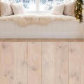 Fotohintergrund 2in1: Wintertraum am Fenster mit Holzboden – Ausschnitt 200 x 400 cm