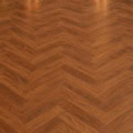Floor: Fischgrät-Parkett Nussbaum